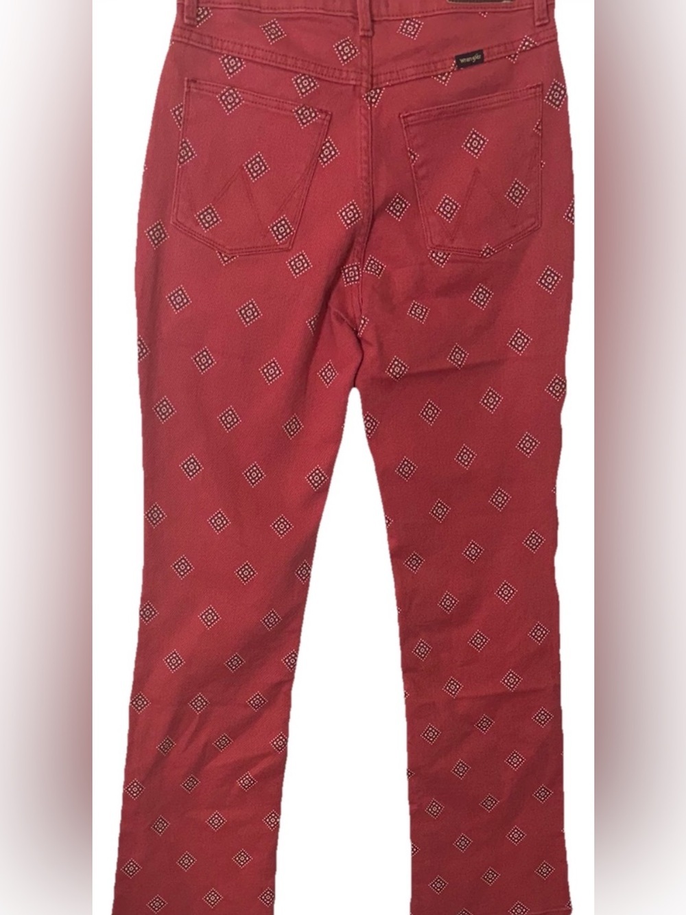 Wrangler Women’s Bandana Print Red High Rise Western Boot Cut Jeans Size 4|27X30 - Picture 7 of 10